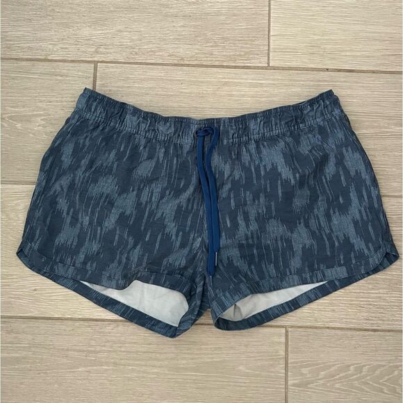 Prana women’s shorts size L Blue draw string zipper pocket - Picture 1 of 4